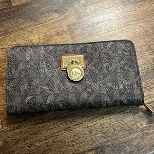 Michael Kors wallet